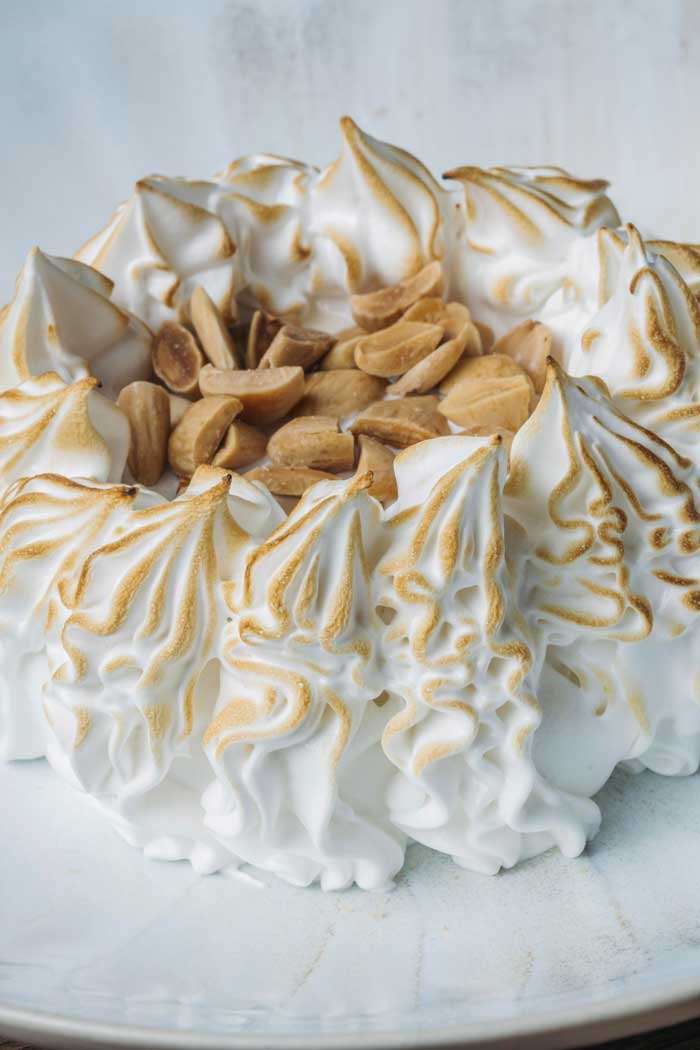 Lemon pie casero con merengue, el postre más icónico del restaurante Kulto en Madrid Retiro